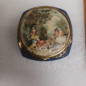 Vintage French Artwork Compact – Elaborate Antique Makeup Compact – Made in France
