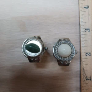 1 Vintage Ring Watches Quartz Watch Stone Front Ladies Men Universal Flip Jewelry