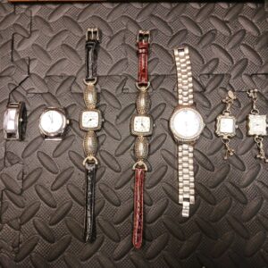 Vintage Watch Lot – Geneva & Gucci Ladies Quartz Wristwatches – Collectible Old Watches
