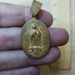 1 Vintage Religious Mary Pendant Necklace β Antique Jewelry Medallion Collectible
