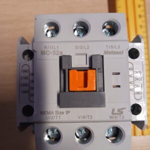 LS Industrial MC-32A -AC 480 32 AMP 3 POLE ELECTRICAL CONTACTOR