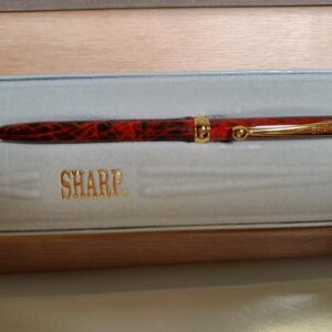 Sharp Maroon Marble Design Ink Pen – Gold Trim, Elegant Writing Pen