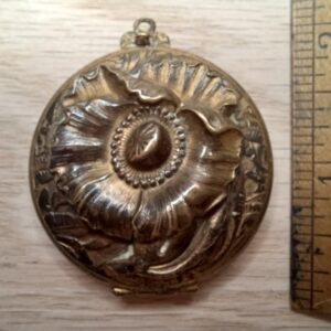 1 Vintage Pendant Charm Picture Amulet Flower Necklace Picture Medallion Rose...