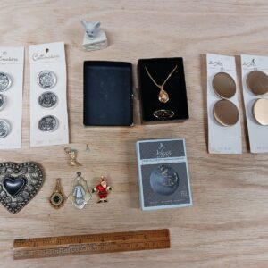 Huge Mixed Costume Jewelry Lot Unsorted Junk Drawer Estate Rings Necklaces Bracelets